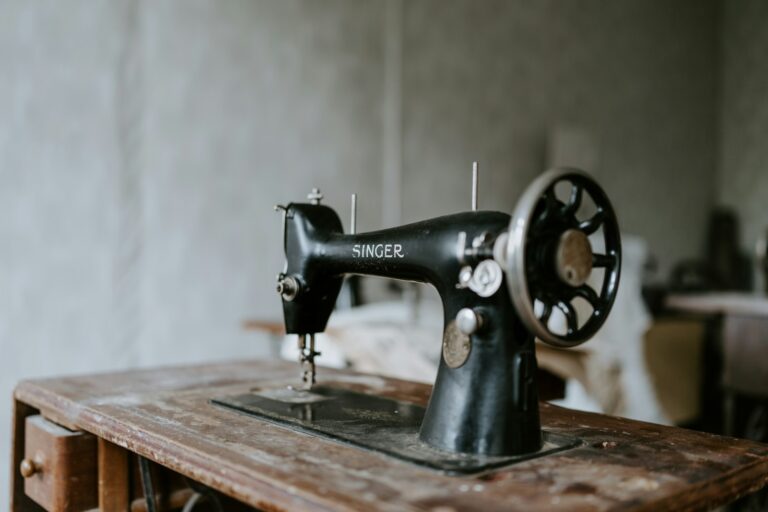 How to Learn to Use a Sewing Machine